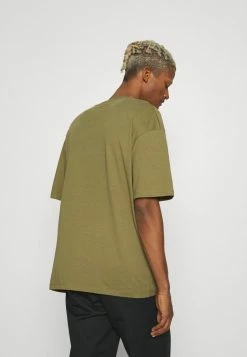 Jack & Jones JORBRINK TEE CREW NECK - Basic T-shirt - Martini Olive 7 Jack & Jones JORBRINK TEE CREW NECK - Basic T-shirt - Martini Olive -Jack & Jones Shop b5845682e89b4e3cbff101152f78920d