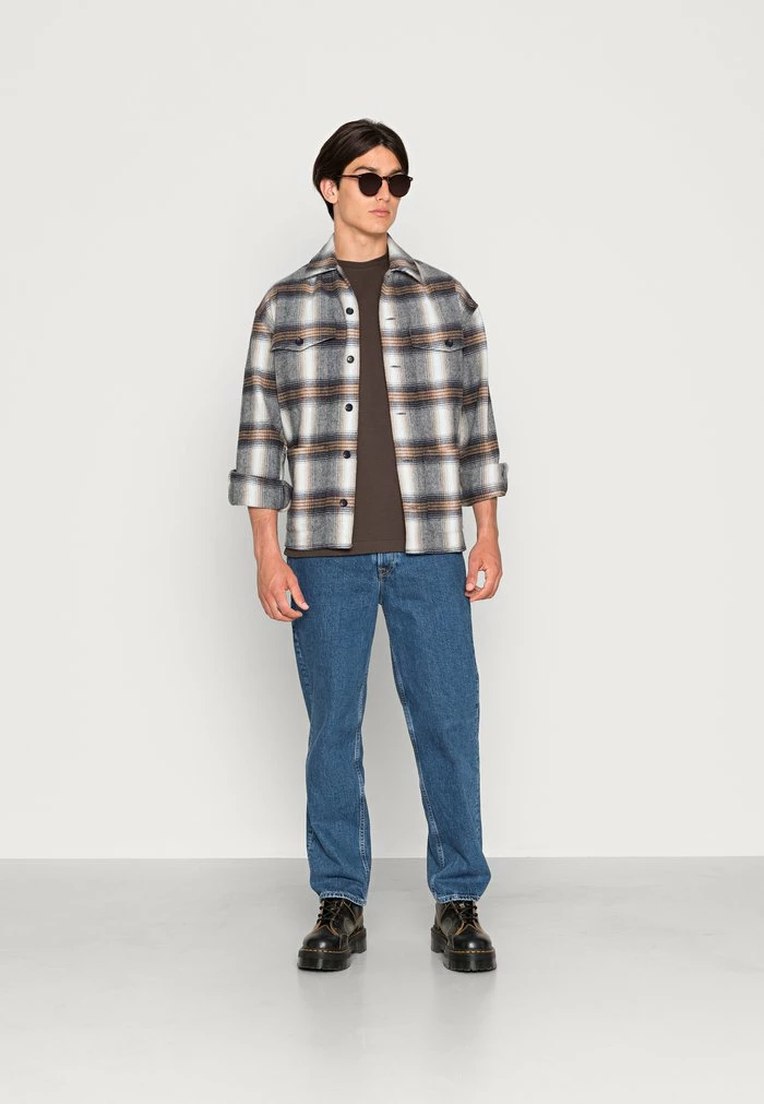 Jack & Jones JJERELAXED TEE O NECK - Basic T-shirt - Mulch 2 Jack & Jones JJERELAXED TEE O NECK - Basic T-shirt - Mulch - Image 2