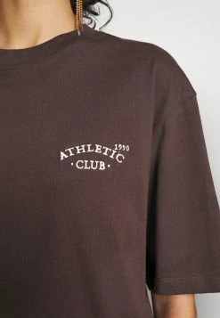 Jack & Jones JORTOBIAS TEE CREW NECK CHEST UNISEX - Basic T-shirt - Seal Brown -Jack & Jones Shop bd08ec5e888c40f5a712472b650b801f