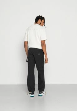 Jack & Jones JJIEDDIE UTILITY - Relaxed Fit Jeans - Black Denim 7 Jack & Jones JJIEDDIE UTILITY - Relaxed Fit Jeans - Black Denim -Jack & Jones Shop c2696c83d9114eba9849813af3ae138f