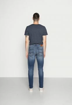 Jack & Jones JJIFRED JJORIGINAL - Straight Leg Jeans - Blue Denim -Jack & Jones Shop c2a5a69456b84cd1b4f56edebdd59a72