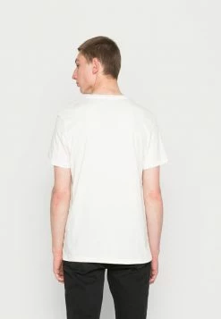 Jack & Jones JORBOOSTER TEE CREW NECK - Print T-shirt - Cloud Dancer 7 Jack & Jones JORBOOSTER TEE CREW NECK - Print T-shirt - Cloud Dancer -Jack & Jones Shop d1ba0c5a1e134ca79716bbe8a921ec95