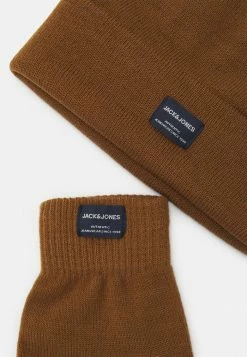 Jack & Jones JACBEANIE GLOVE GIFTBOX SET - Beanie - Rubber -Jack & Jones Shop d1cdf716774847b883e3bcb81db8f9d5