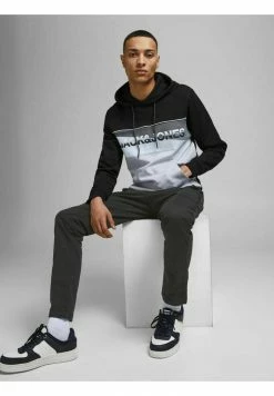 Jack & Jones Cargo Trousers - Black 12 Jack & Jones Cargo Trousers - Black -Jack & Jones Shop dbf212bdc4584397a20bc18bccd82332