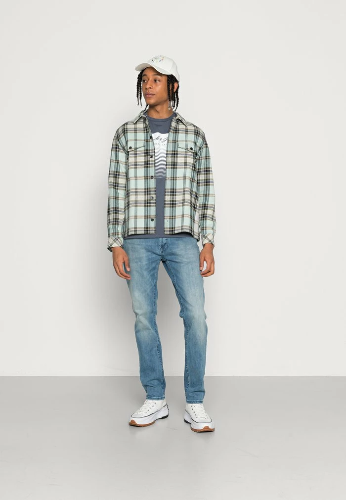 Jack & Jones JJSTOKE TEE - Print T-shirt - Grisaille 2 Jack & Jones JJSTOKE TEE - Print T-shirt - Grisaille - Image 2