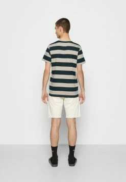 Jack & Jones JJNOA TEE CREW NECK - Print T-shirt - Crockery/black 10 Jack & Jones JJNOA TEE CREW NECK - Print T-shirt - Crockery/black -Jack & Jones Shop dcf2e4e38fe3445e8a2212d2a6556c9d