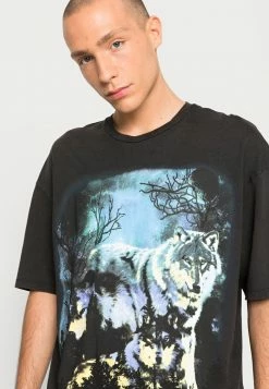 Jack & Jones JORWOLF TEE CREW NECK UNISEX - Print T-shirt - Black -Jack & Jones Shop de89545e5b274d158ae8d025271363e7