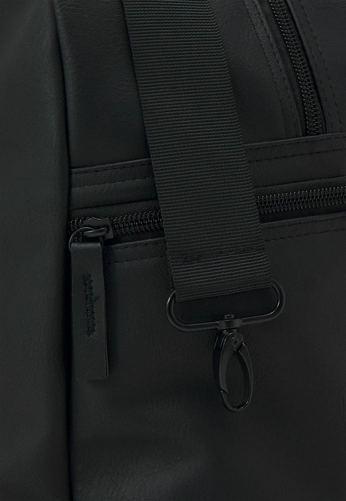 Jack & Jones JACCARLO WEEKEND BAG - Weekend Bag - Black 4 Jack & Jones JACCARLO WEEKEND BAG - Weekend Bag - Black - Image 4