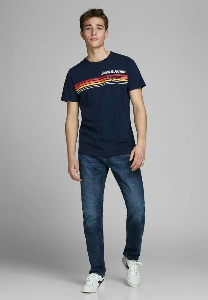 Jack & Jones JORVENTURE - Print T-shirt - Navy Blazer 2 Jack & Jones JORVENTURE - Print T-shirt - Navy Blazer - Image 2