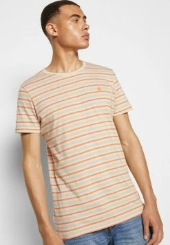 Jack & Jones JCOTREK STRIPE TEE CREW NECK - Print T-shirt - Moonbeam 11 Jack & Jones JCOTREK STRIPE TEE CREW NECK - Print T-shirt - Moonbeam -Jack & Jones Shop eb7bee6a856e48e3b6e8951fef38a01b