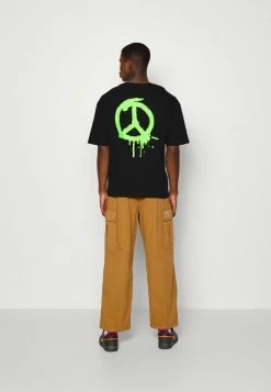 Jack & Jones JORPEACE TEE CREW NECK UNISEX - Print T-shirt - Black 7 Jack & Jones JORPEACE TEE CREW NECK UNISEX - Print T-shirt - Black -Jack & Jones Shop ed1dd7f007ef4f95a20b9b296bab0dc8