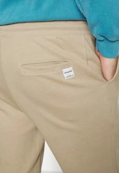 Jack & Jones JPSTWILL JJNEWBASIC - Tracksuit Bottoms - Crockery 11 Jack & Jones JPSTWILL JJNEWBASIC - Tracksuit Bottoms - Crockery -Jack & Jones Shop f0b24074ec104d559f14f235f6345982