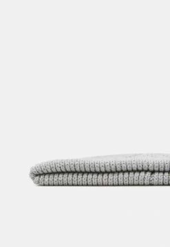 Jack & Jones JACBRINK BEANIE - Beanie - Light Grey Melange -Jack & Jones Shop f2c7a5d2b34243829ec1e5ba1d490946