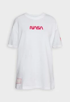 Jack & Jones JCONASA LOGO TEE CREW NECK UNISEX - Print T-shirt - White -Jack & Jones Shop f66abb407966494ba12f3ea7cc40b954