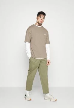 Alternative view of Jack & Jones JORMASH UP TEE CREW NECK - Print T-shirt - Fungi