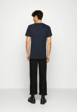 Jack & Jones JJLOCK TEE CREW NECK - Print T-shirt - Sky Captain -Jack & Jones Shop fc0e295b68364716abde09c339ac8d29