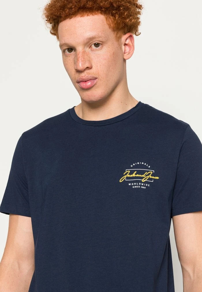 Jack & Jones JORELDEN - Print T-shirt - Navy Blazer 5 Jack & Jones JORELDEN - Print T-shirt - Navy Blazer - Image 5