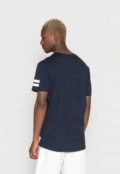 Jack & Jones JCOBORO CREW NECK SLIM FIT - Print T-shirt - Navy Blazer 7 Jack & Jones JCOBORO CREW NECK SLIM FIT - Print T-shirt - Navy Blazer -Jack & Jones Shop fd8141896ebf403c9093a3dee506c721