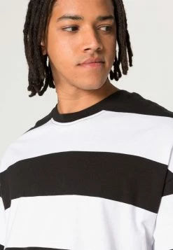 Jack & Jones UNISEX JCOUP STRIPE TEE CREW NECK - Basic T-shirt - Black -Jack & Jones Shop fe5a75139a4d47babe51680e6e2c84fd